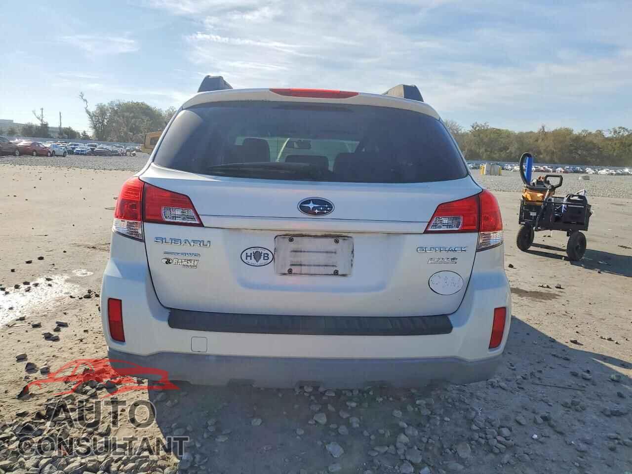 SUBARU OUTBACK 2011 - 4S4BRBCC8B3426872