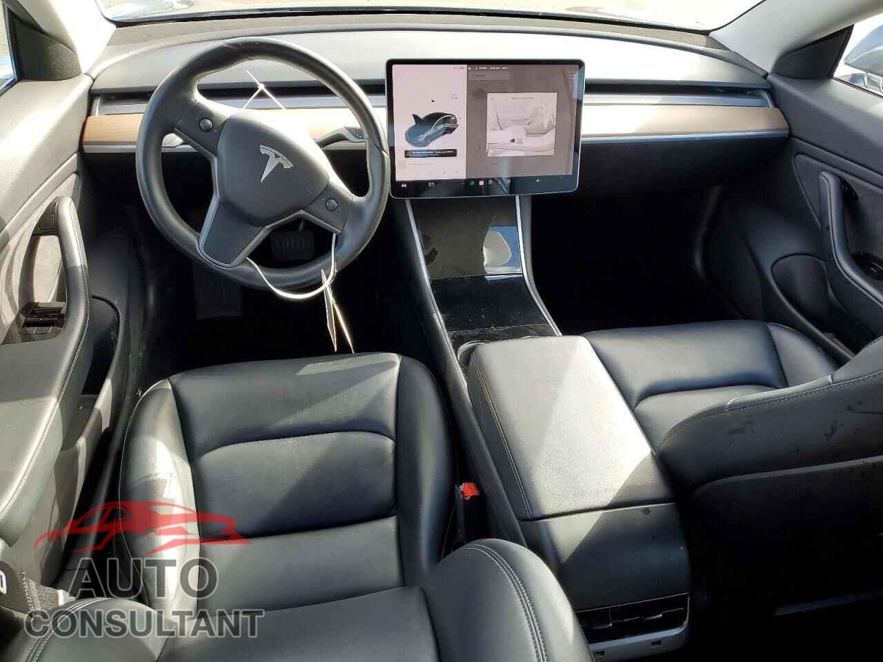 TESLA MODEL 3 2018 - 5YJ3E1EB2JF144795