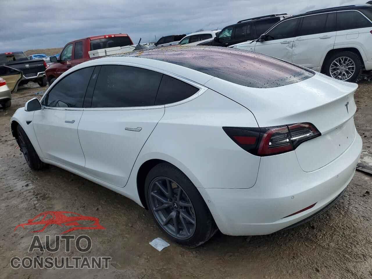 TESLA MODEL 3 2018 - 5YJ3E1EAXJF042152