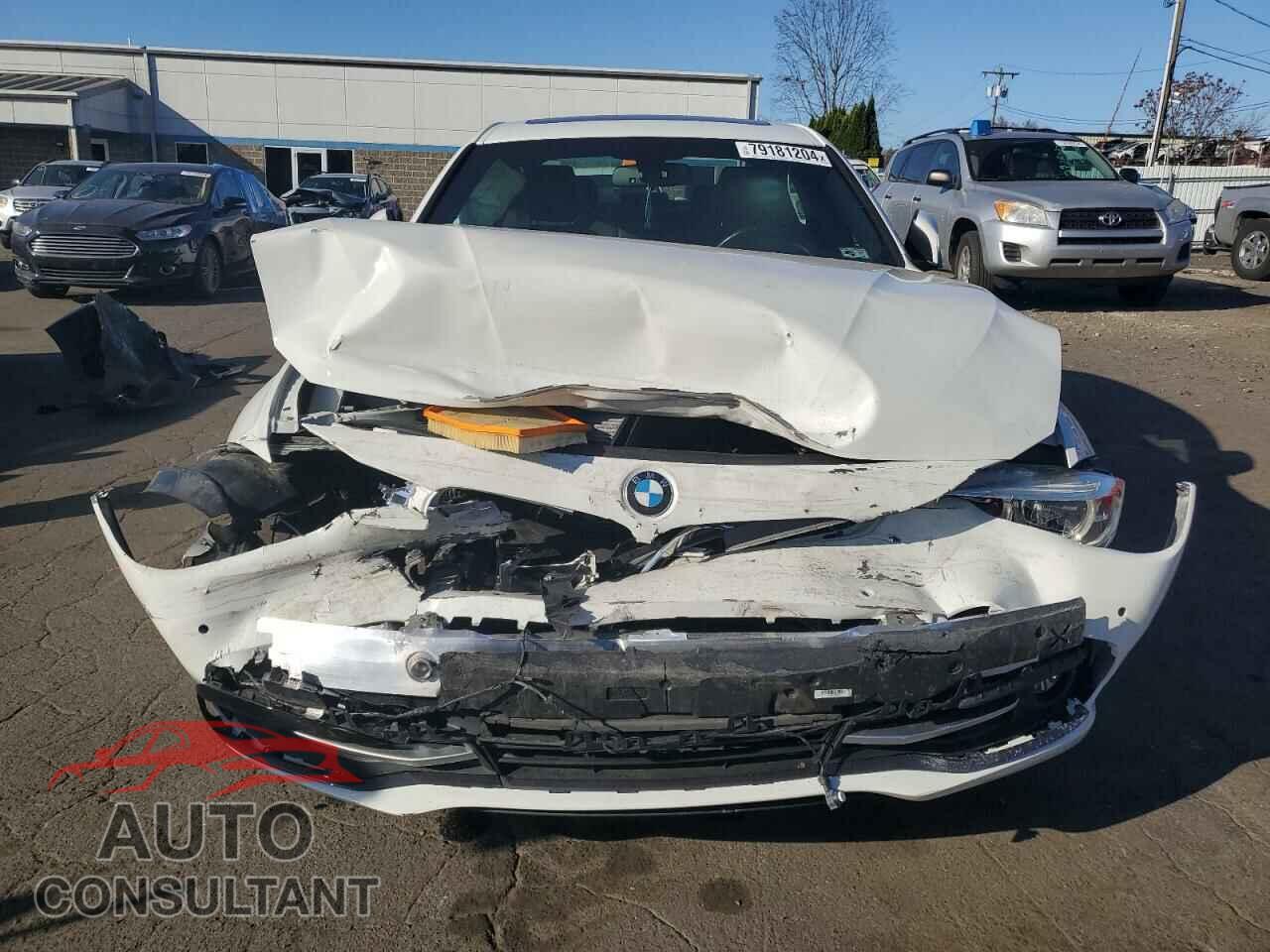 BMW 3 SERIES 2016 - WBA8E3G56GNU01098
