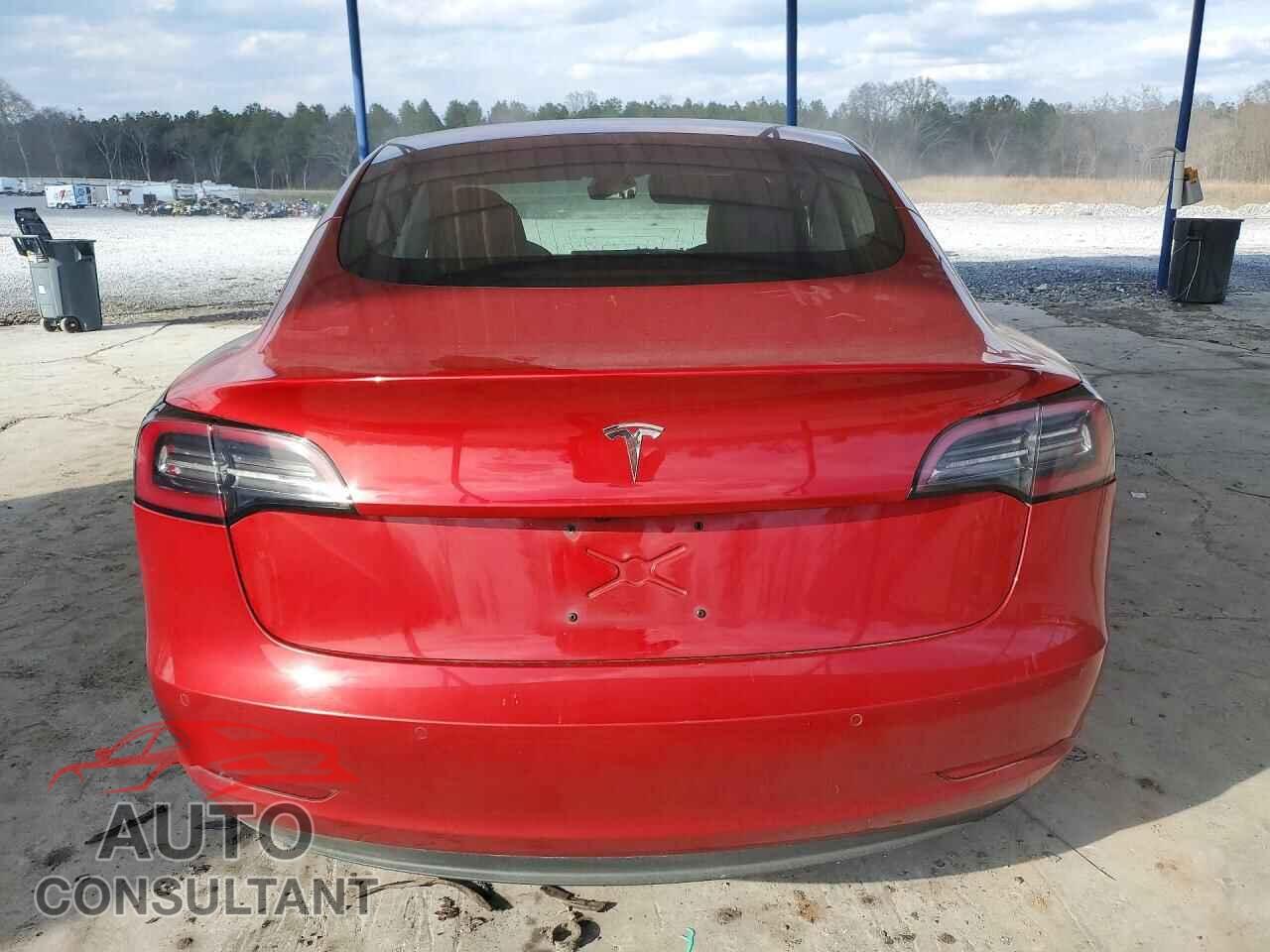 TESLA MODEL 3 2018 - 5YJ3E1EAXJF009748