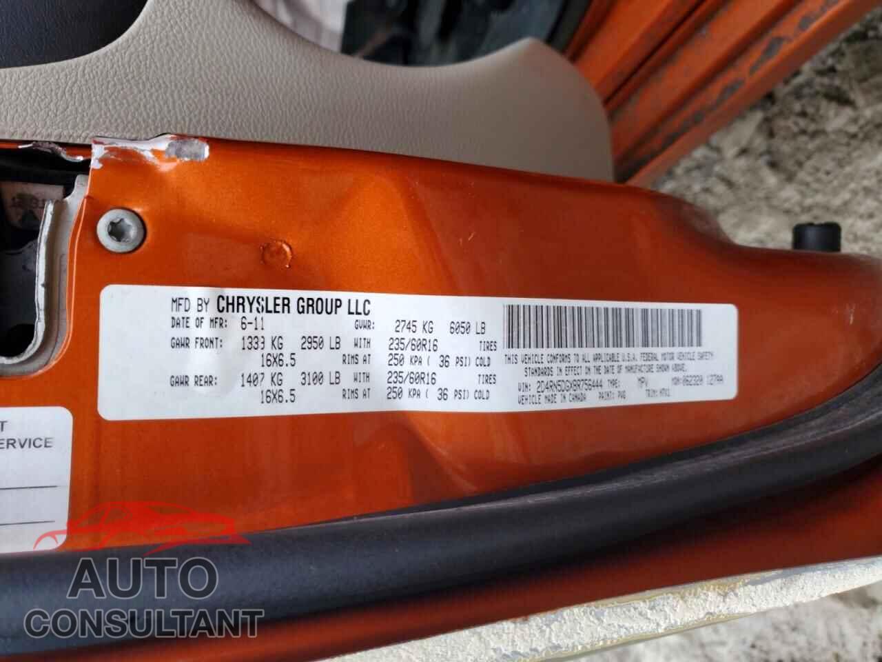 DODGE CARAVAN 2011 - 2D4RN5DGXBR756444