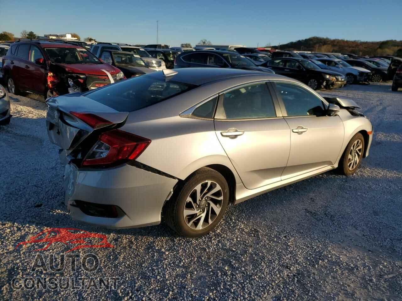 HONDA CIVIC 2018 - 2HGFC2F78JH563491