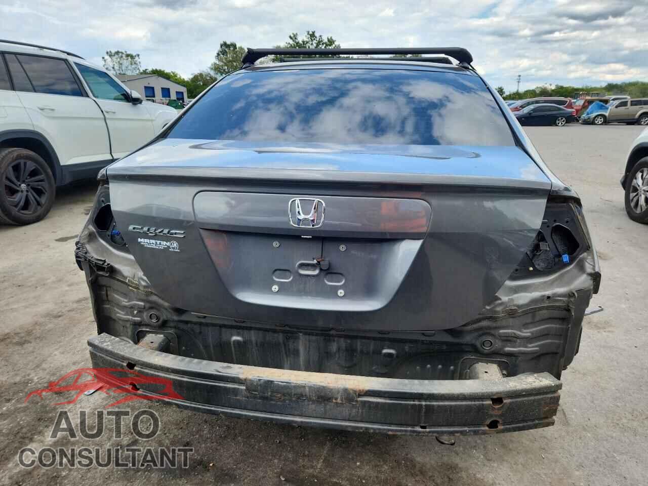 HONDA CIVIC 2012 - 2HGFB2F98CH528375