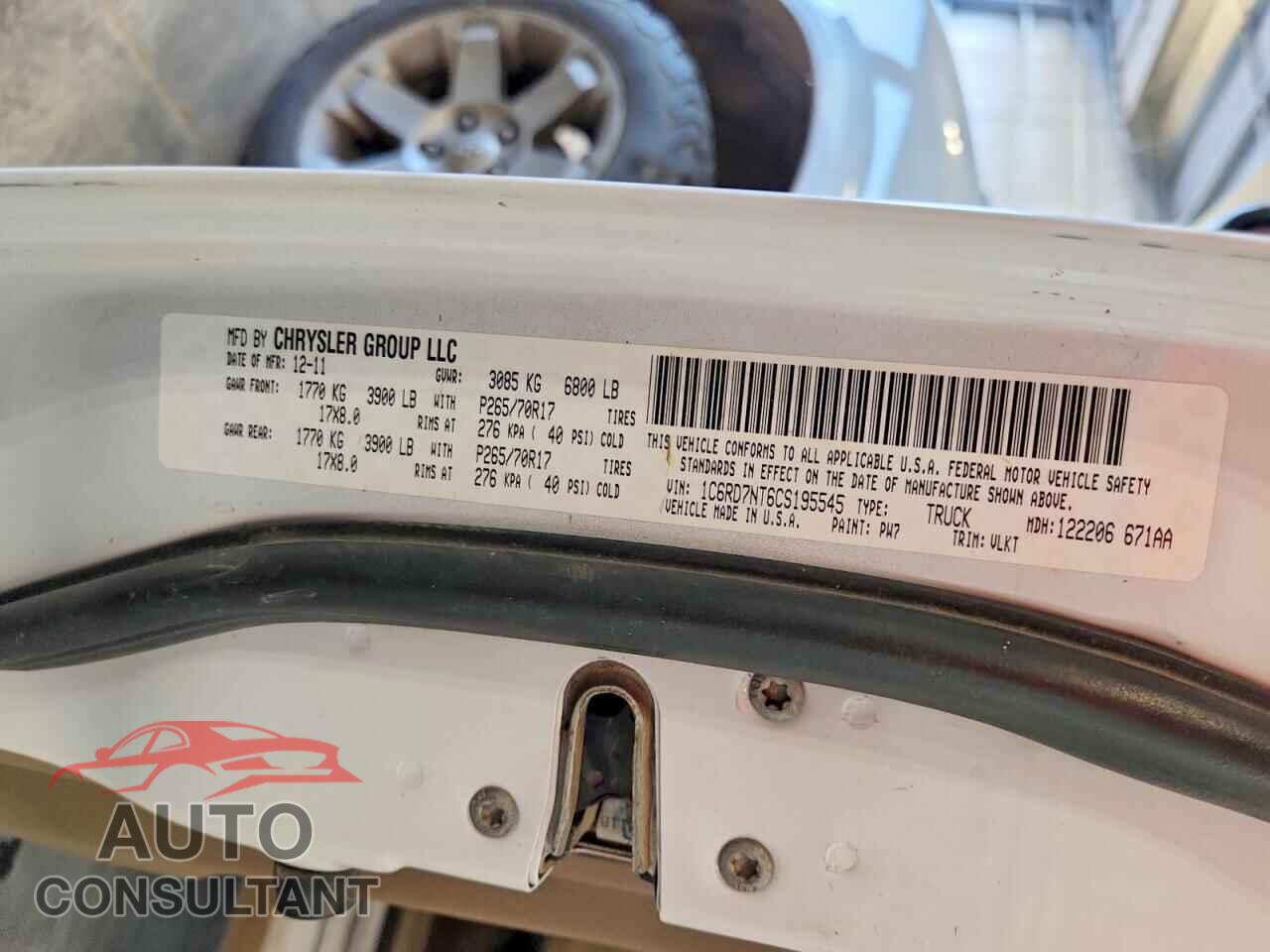 DODGE RAM 1500 2012 - 1C6RD7NT6CS195545