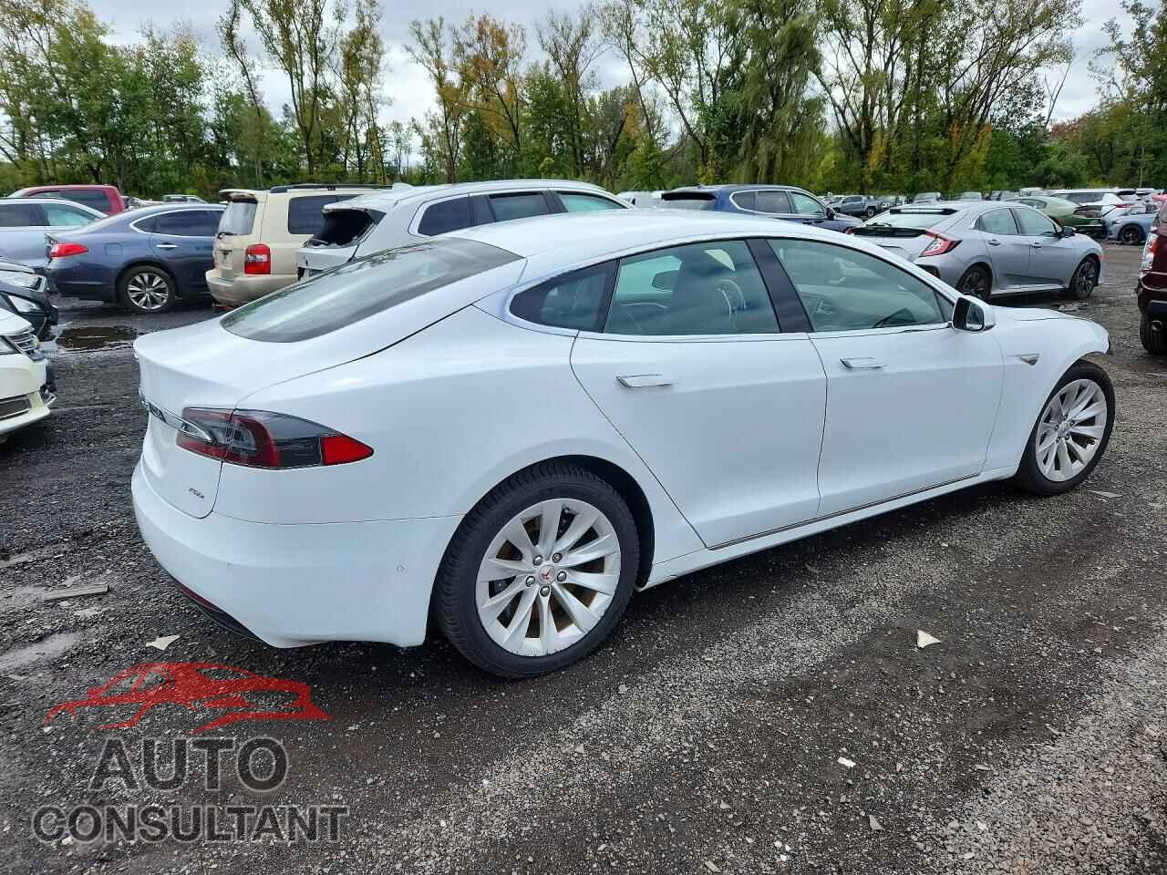 TESLA MODEL S 2016 - 5YJSA1E25GF160912