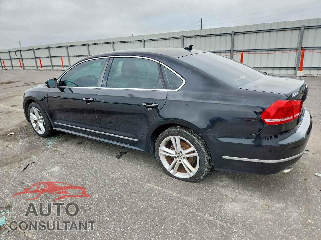 VOLKSWAGEN PASSAT 2012 - 1VWBN7A30EC040867