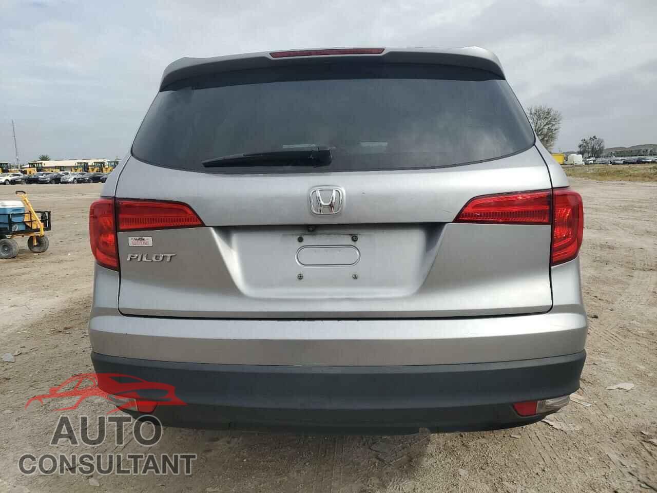 HONDA PILOT 2017 - 5FNYF5H38HB028686