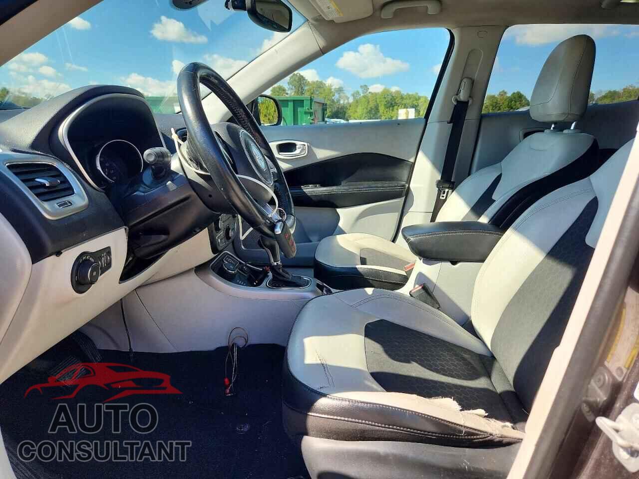 JEEP COMPASS 2019 - 3C4NJDBB9KT628735