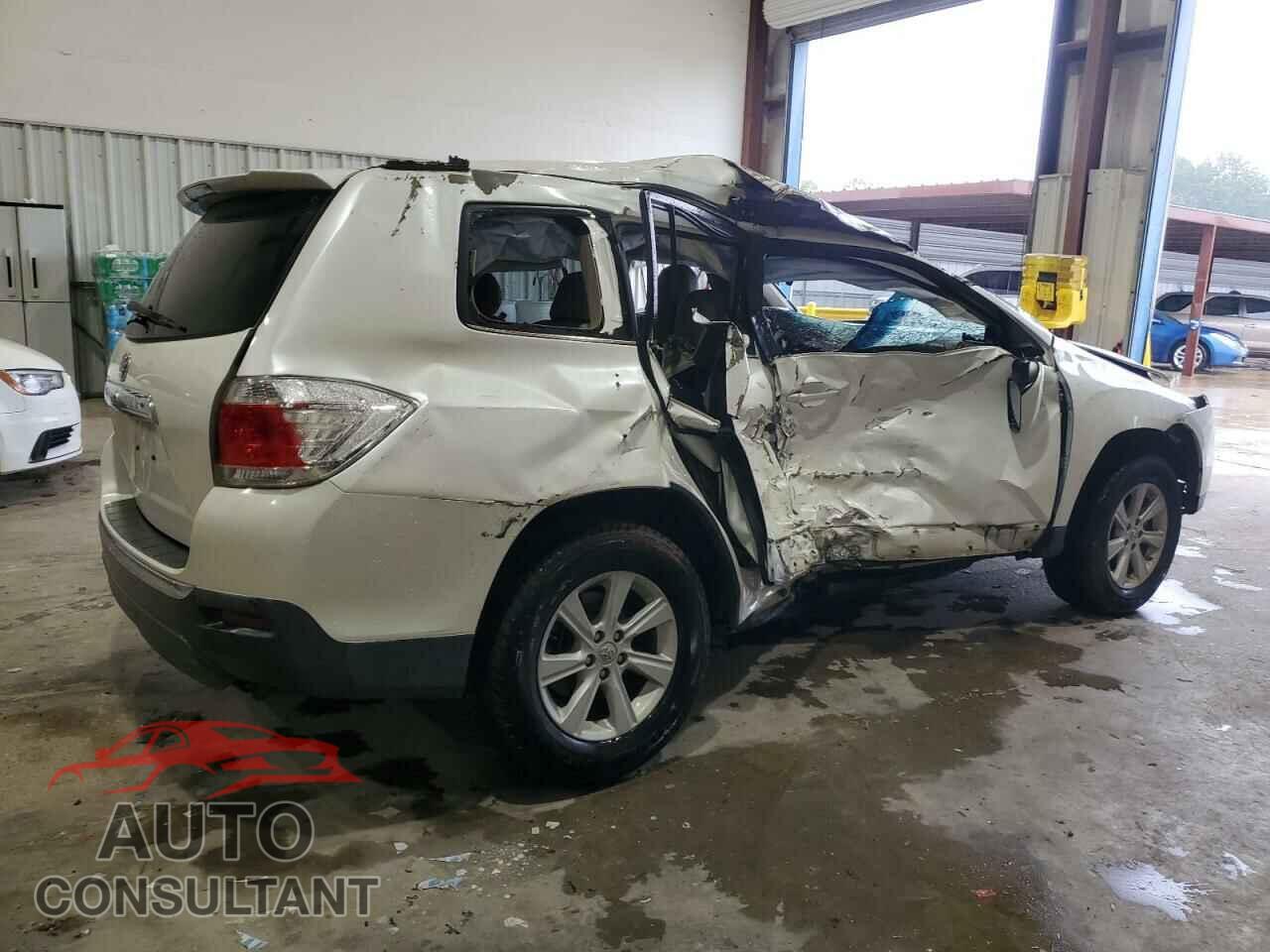 TOYOTA HIGHLANDER 2013 - 5TDZA3EH8DS046490