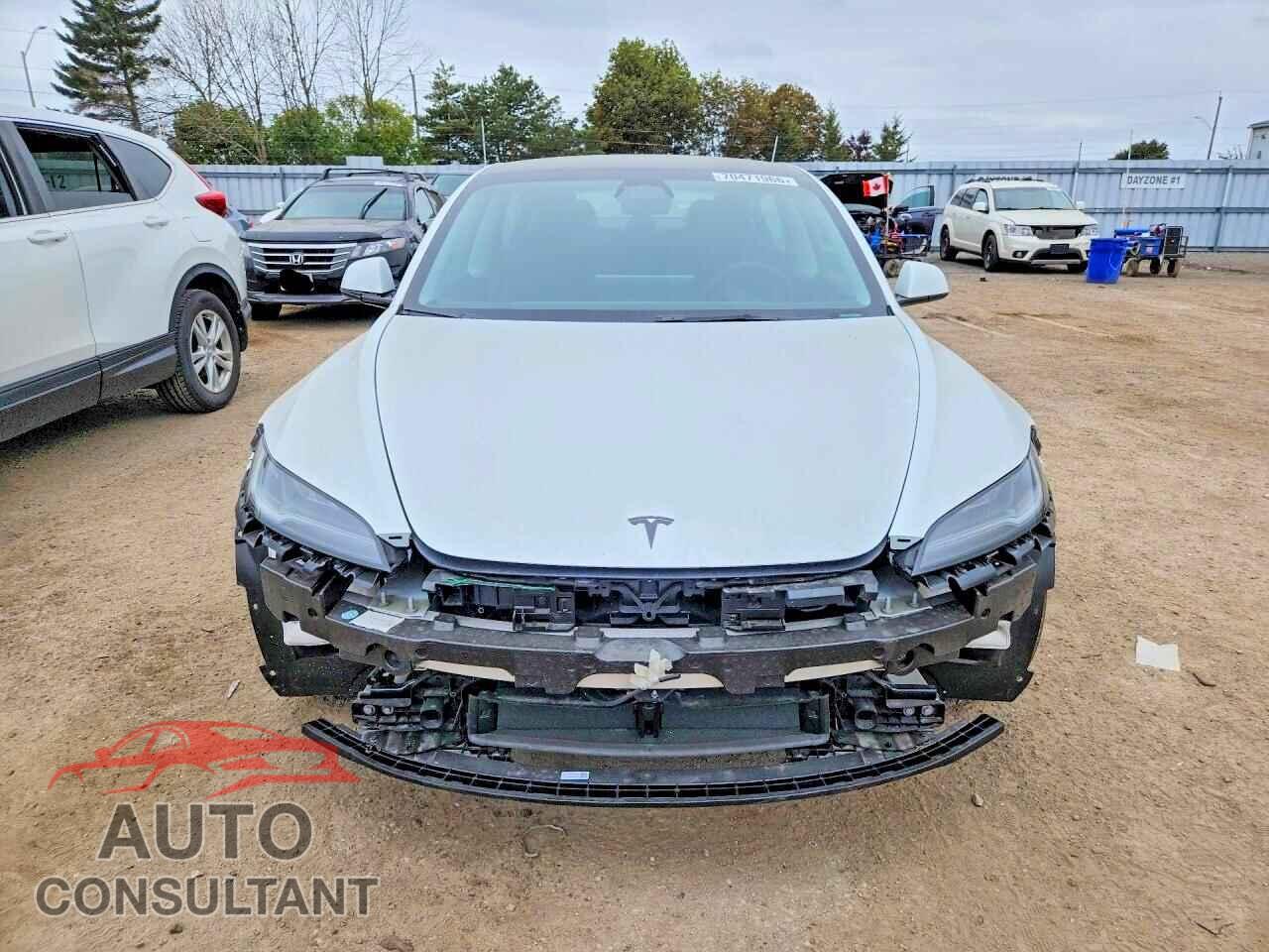 TESLA MODEL 3 2026 - LRW3E7FA7TC838386