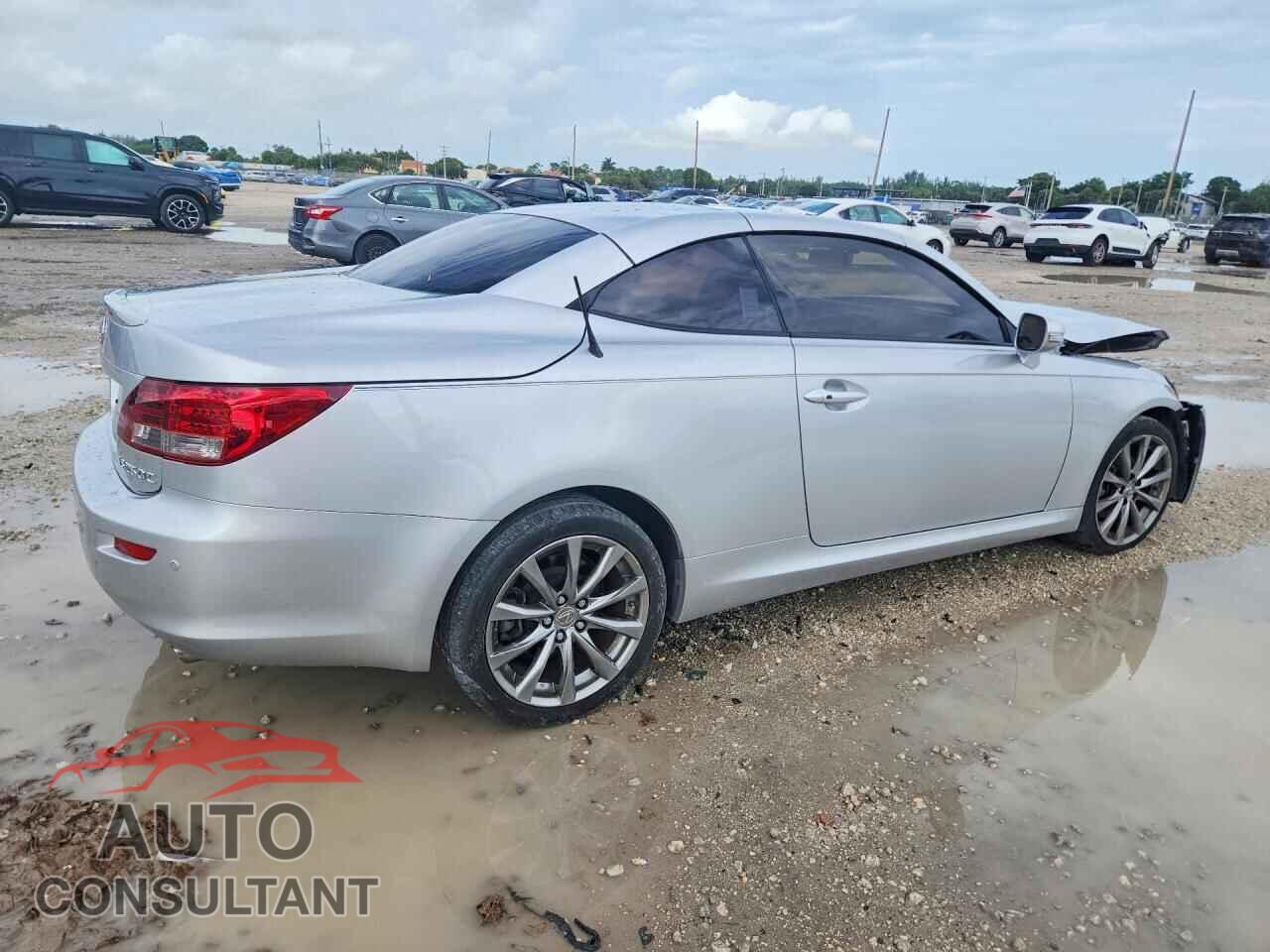 LEXUS IS 2014 - JTHFF2C2XE2531105