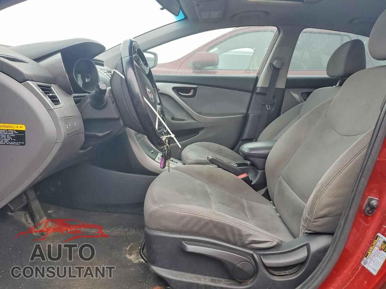 HYUNDAI ELANTRA 2012 - 5NPDH4AE7CH149346