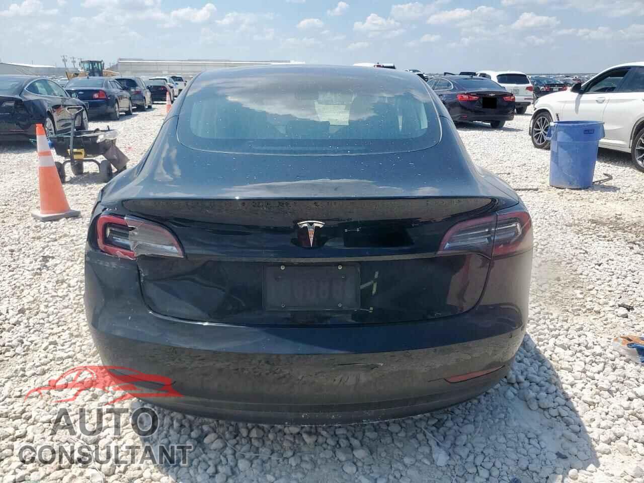 TESLA MODEL 3 2019 - 5YJ3E1EA9KF304373