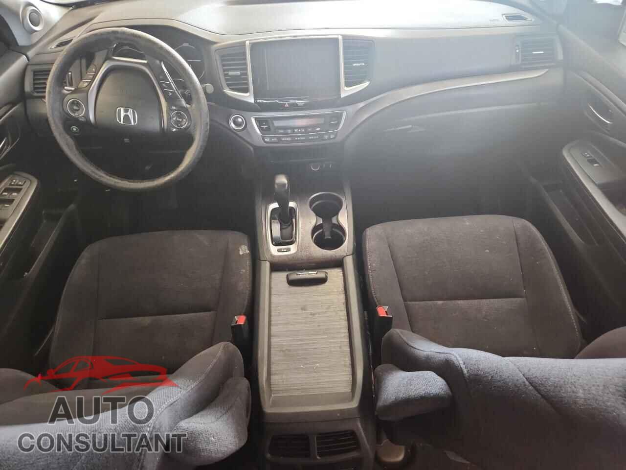 HONDA PILOT 2017 - 5FNYF6H36HB104122