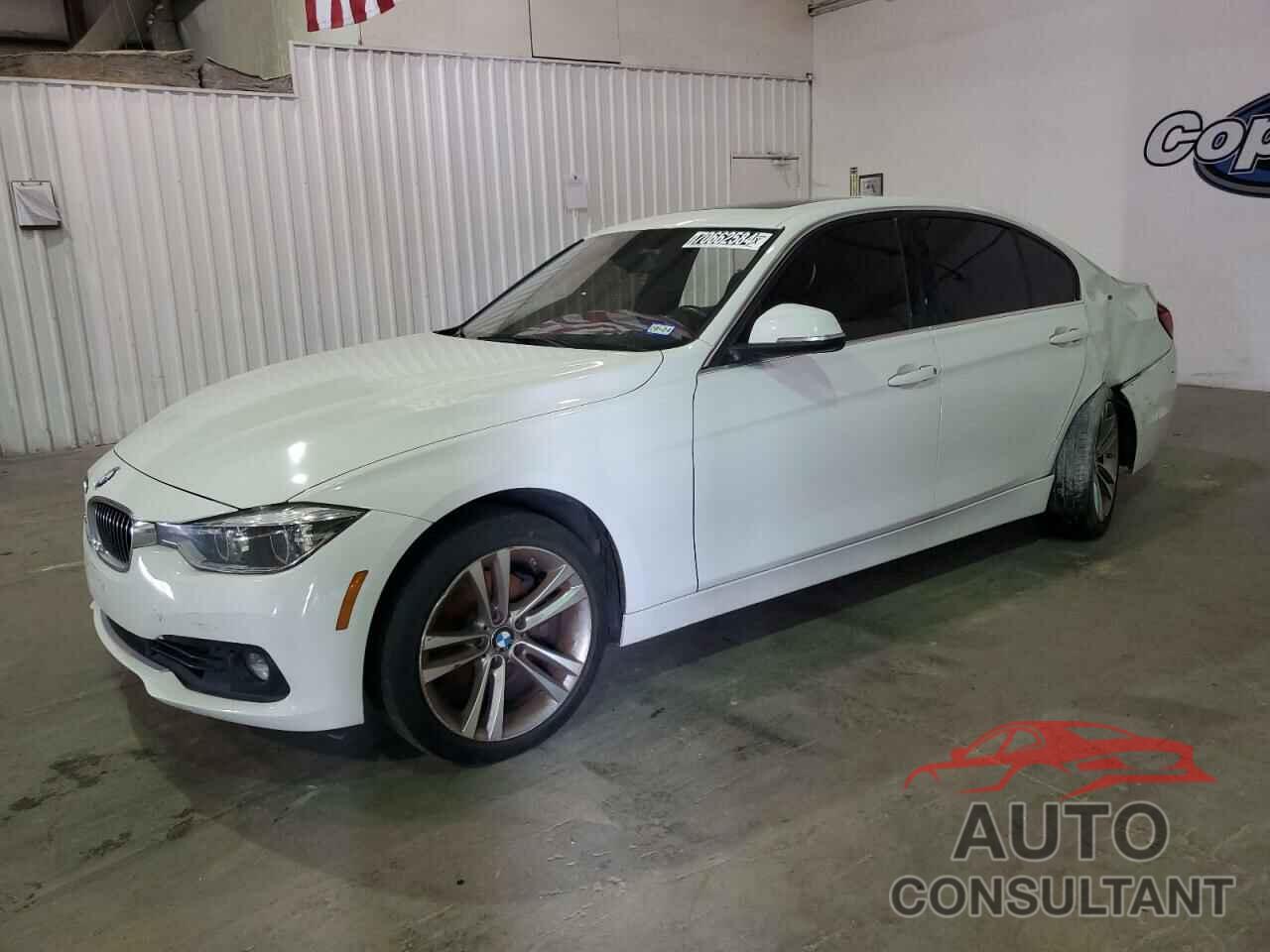 BMW 3 SERIES 2017 - WBA8B9C51HK884648