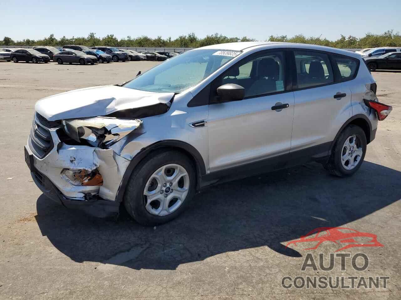 FORD ESCAPE 2017 - 1FMCU0F7XHUC80757