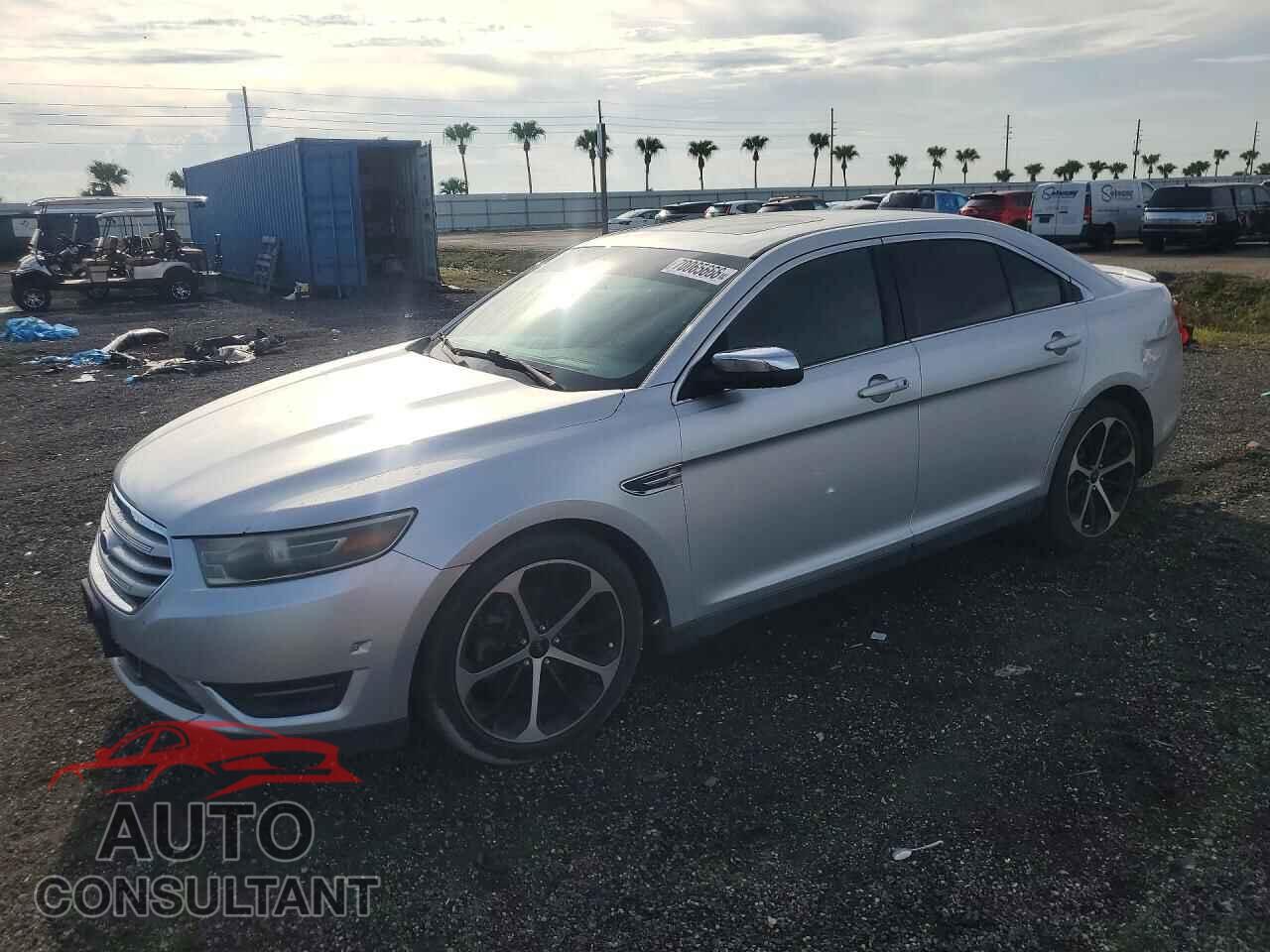 FORD TAURUS 2015 - 1FAHP2J84FG118198