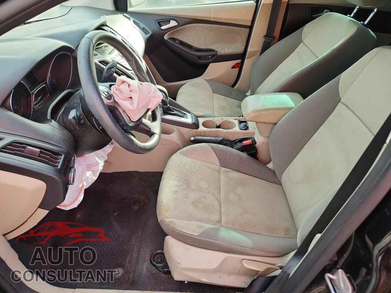 FORD FOCUS 2014 - 1FADP3F2XEL149213