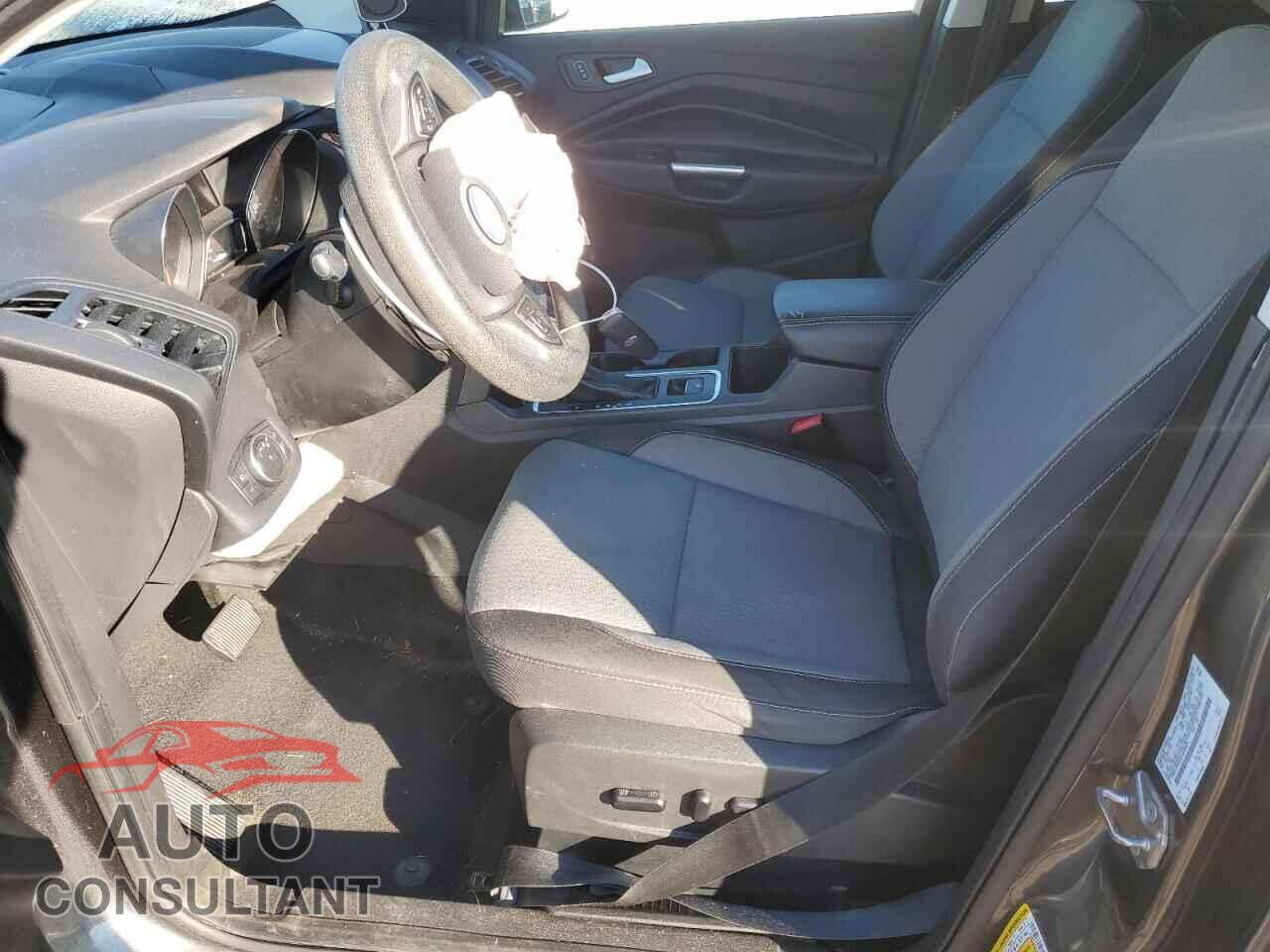 FORD ESCAPE 2019 - 1FMCU9GD6KUB24487