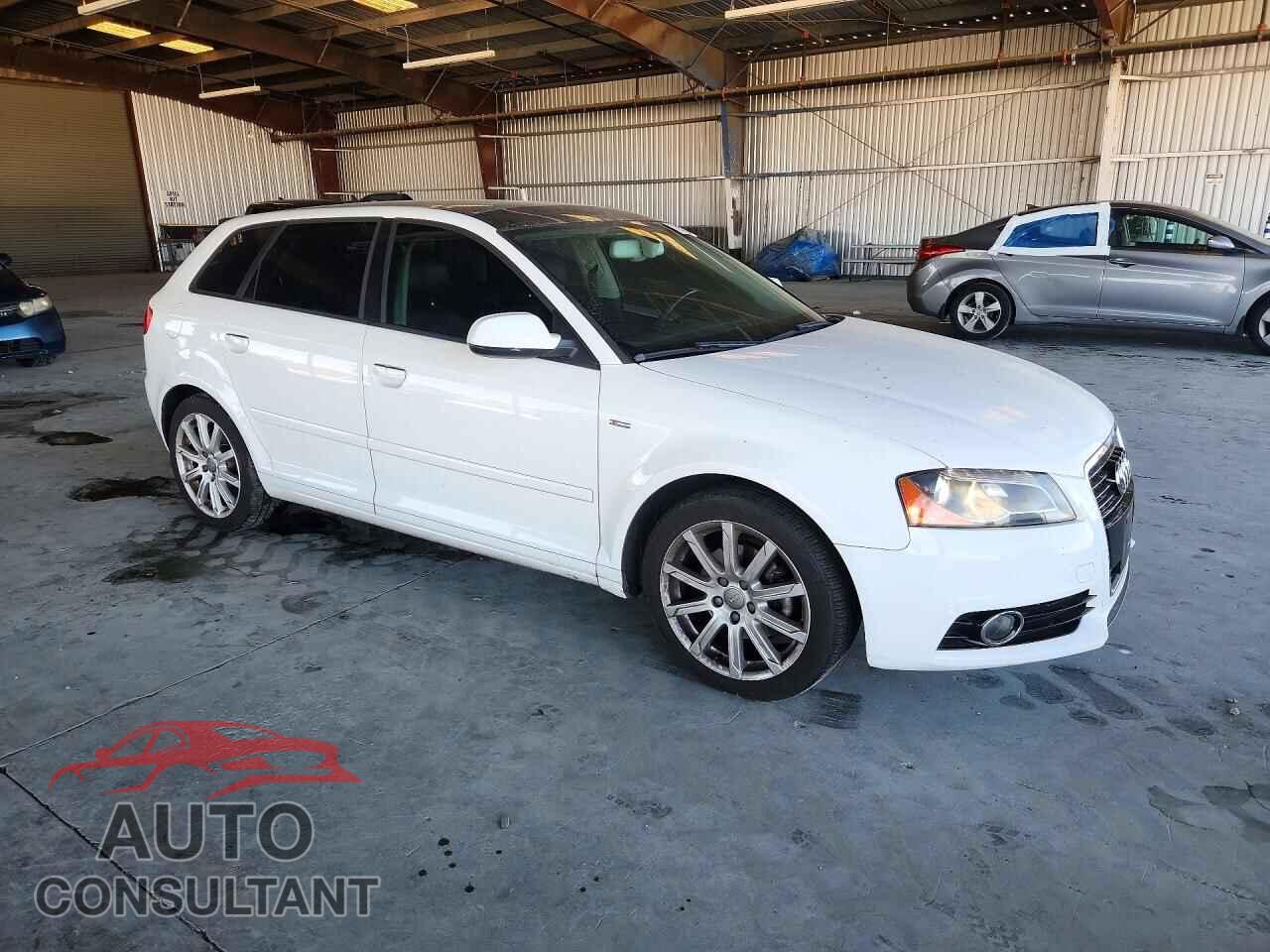 AUDI A3 2013 - WAUKJAFM9DA027779