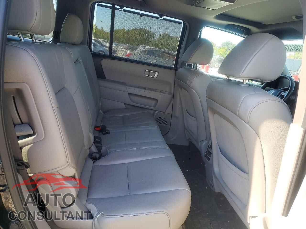 HONDA PILOT 2014 - 5FNYF3H9XEB019315