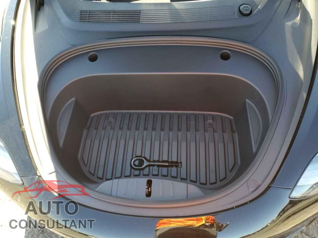 TESLA MODEL 3 2023 - 5YJ3E1EA7PF494326