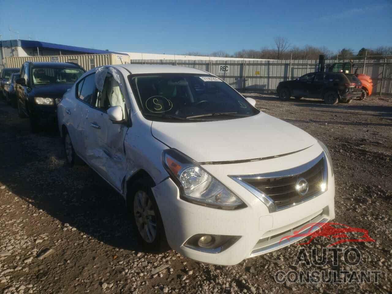 NISSAN VERSA 2017 - 3N1CN7AP2HL833562
