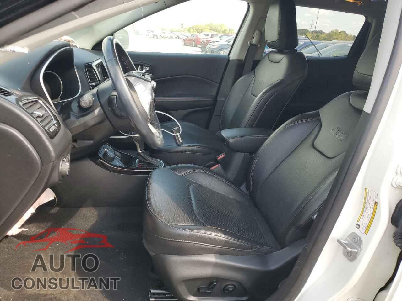 JEEP COMPASS 2020 - 3C4NJDCB5LT167632