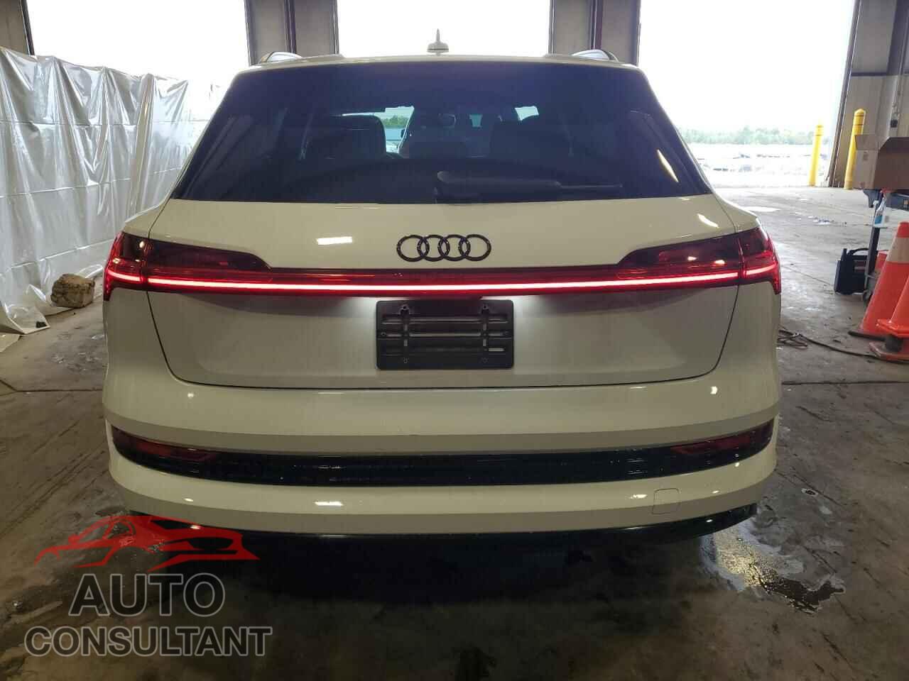 AUDI E-TRON 2021 - WA1AAAGE0MB030936