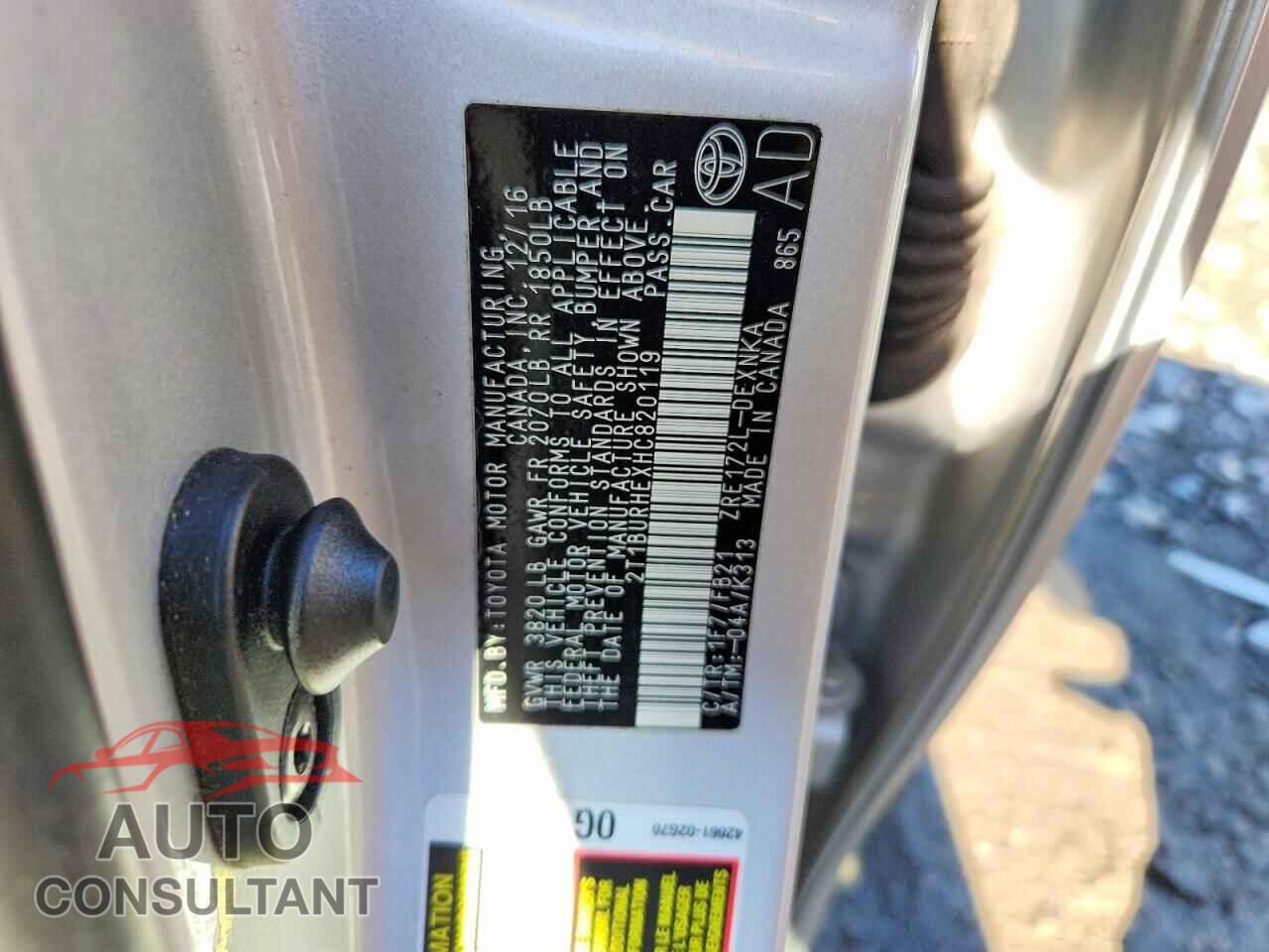TOYOTA COROLLA 2017 - 2T1BURHEXHC820119