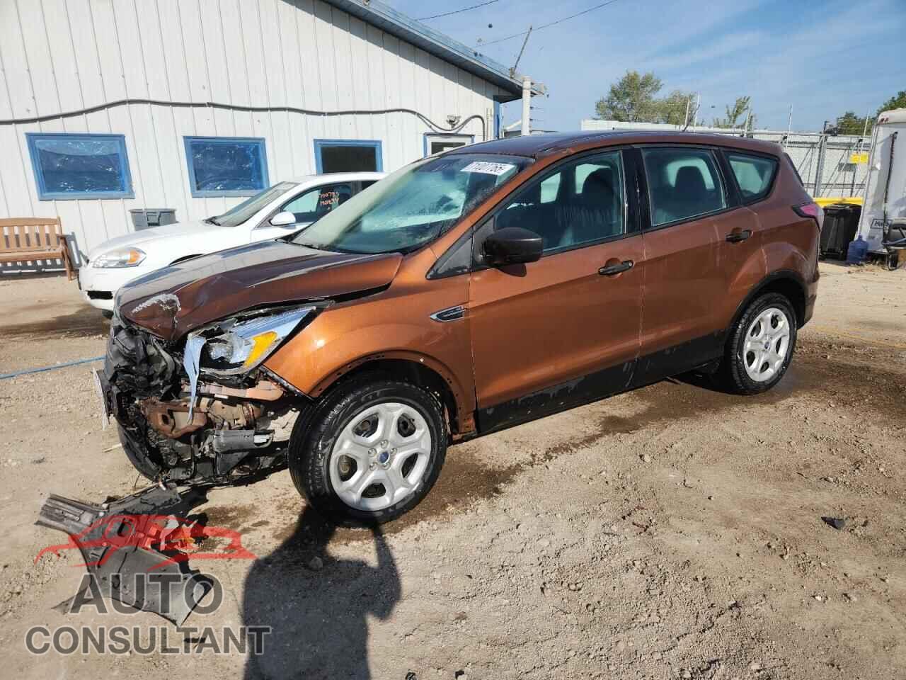 FORD ESCAPE 2017 - 1FMCU0F70HUB77265