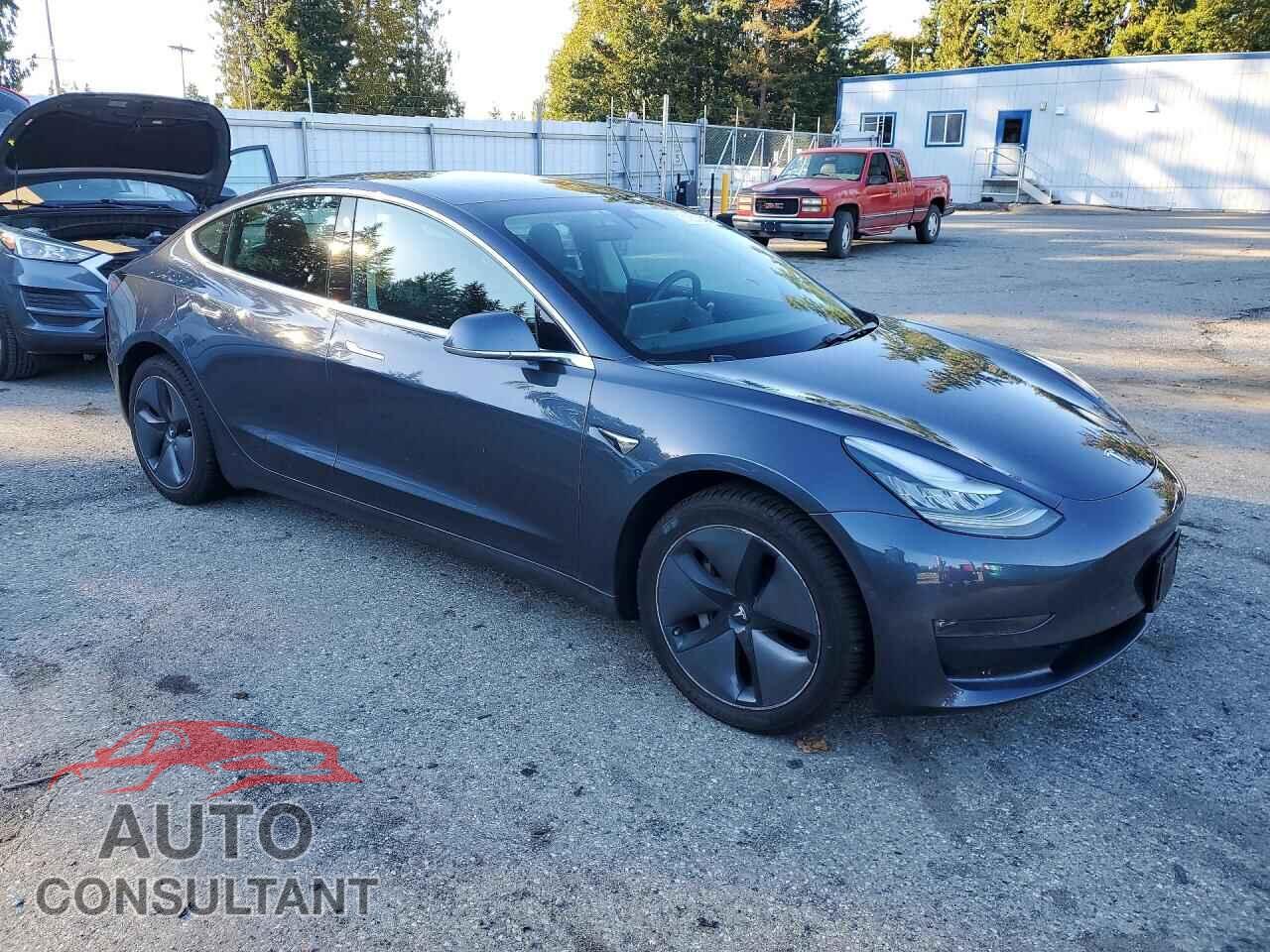 TESLA MODEL 3 2018 - 5YJ3E1EB0JF129180