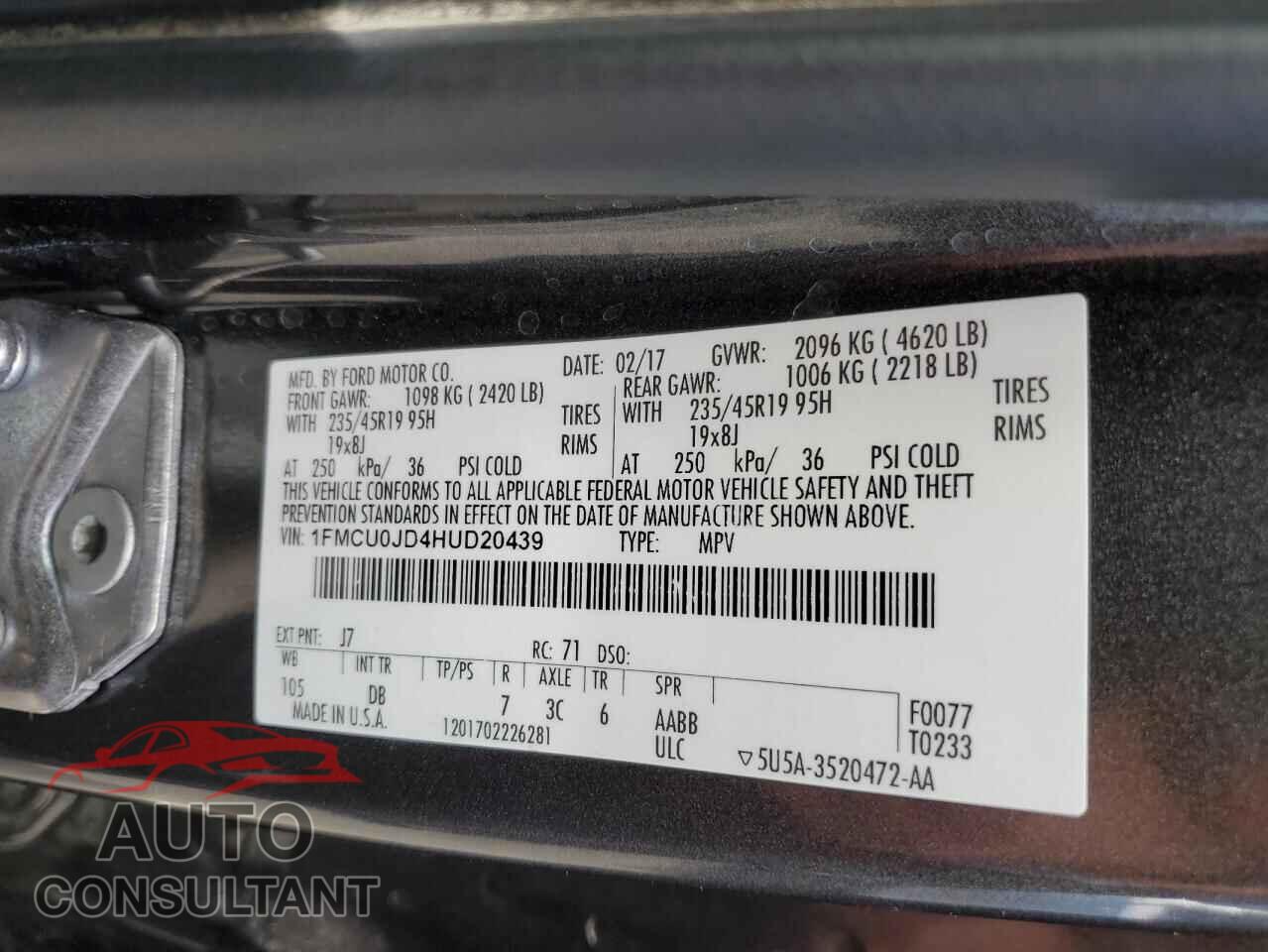 FORD ESCAPE 2017 - 1FMCU0JD4HUD20439