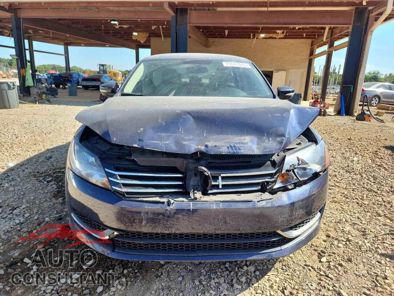 VOLKSWAGEN PASSAT 2013 - 1VWAP7A33DC139509