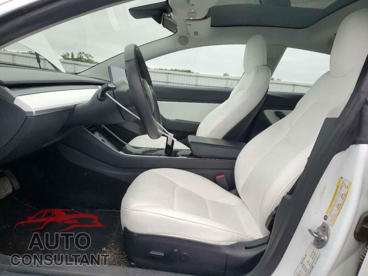 TESLA MODEL 3 2020 - 5YJ3E1EAXLF599002