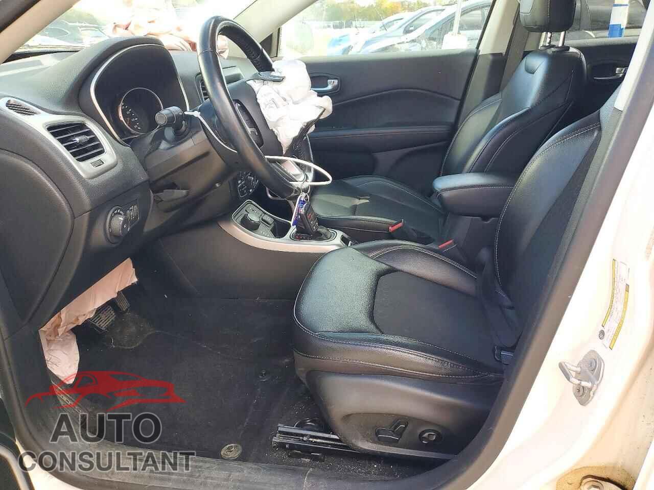 JEEP COMPASS 2020 - 3C4NJDBB6LT138688
