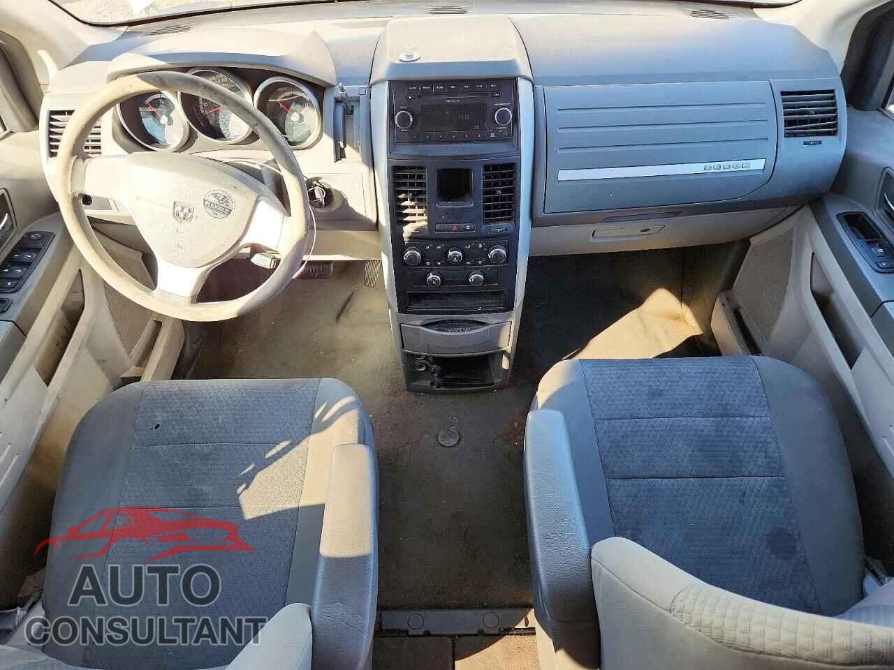 DODGE CARAVAN 2010 - 2D4RN4DE1AR335395