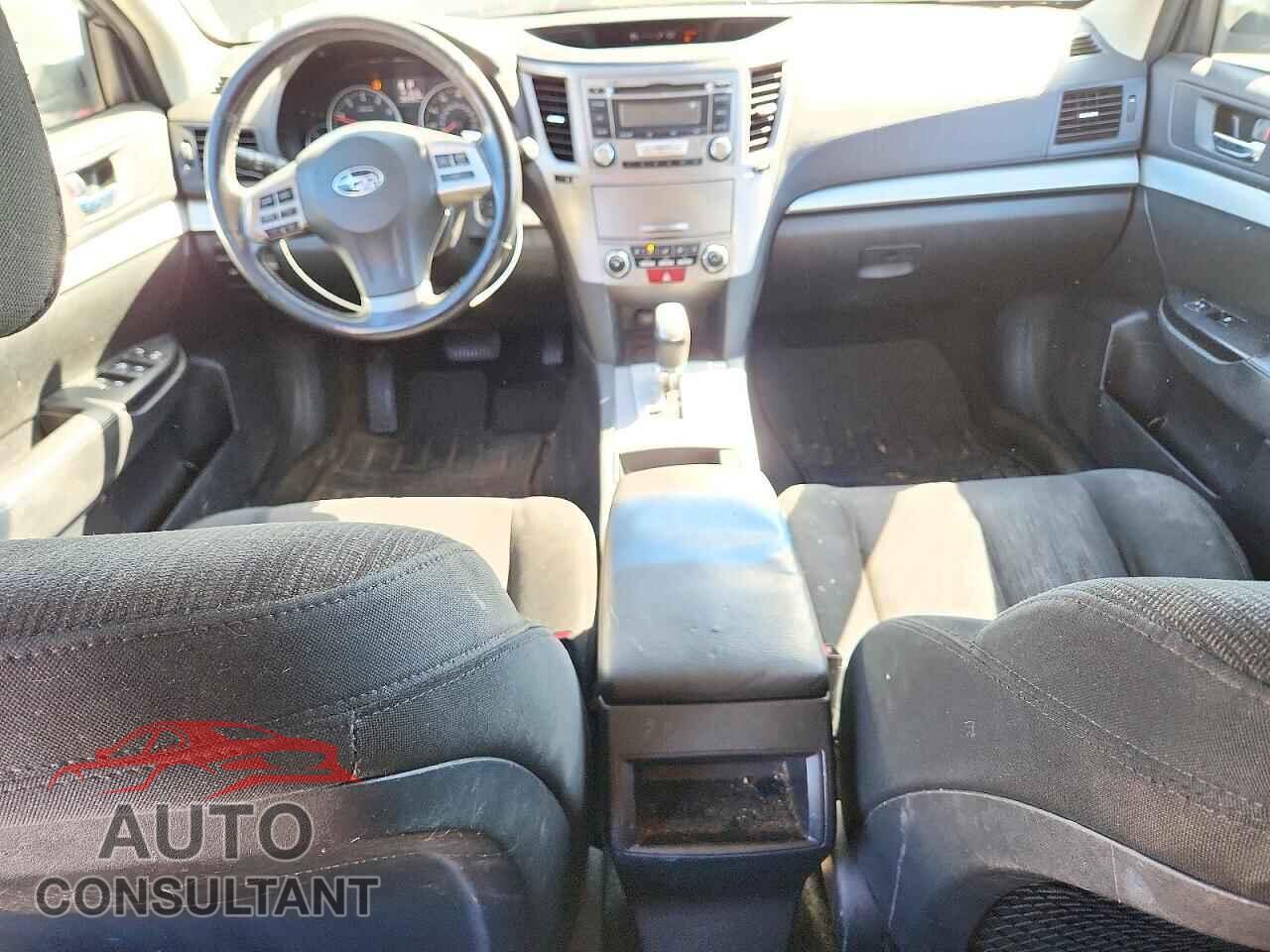 SUBARU OUTBACK 2013 - 4S4BRBBC2D3257940