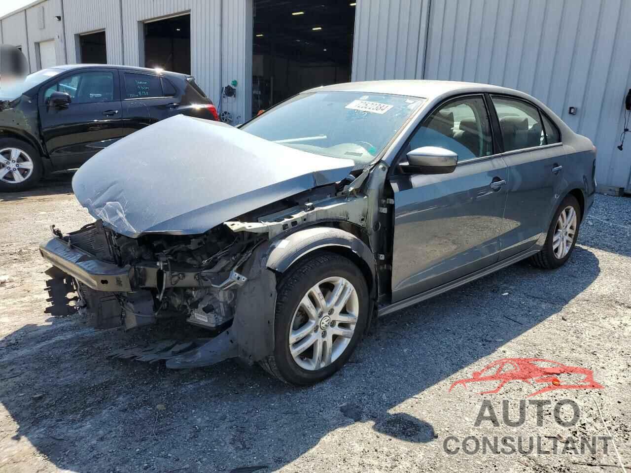 VOLKSWAGEN JETTA 2018 - 3VW2B7AJXJM240574