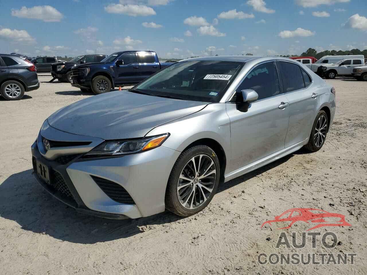 TOYOTA CAMRY 2020 - 4T1G11AK6LU501341