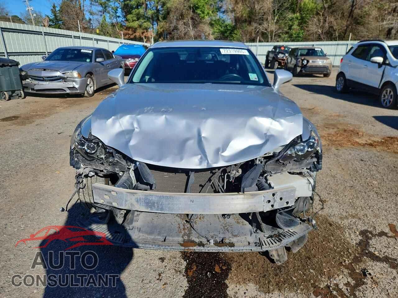 LEXUS IS 2015 - JTHBF1D21F5052031