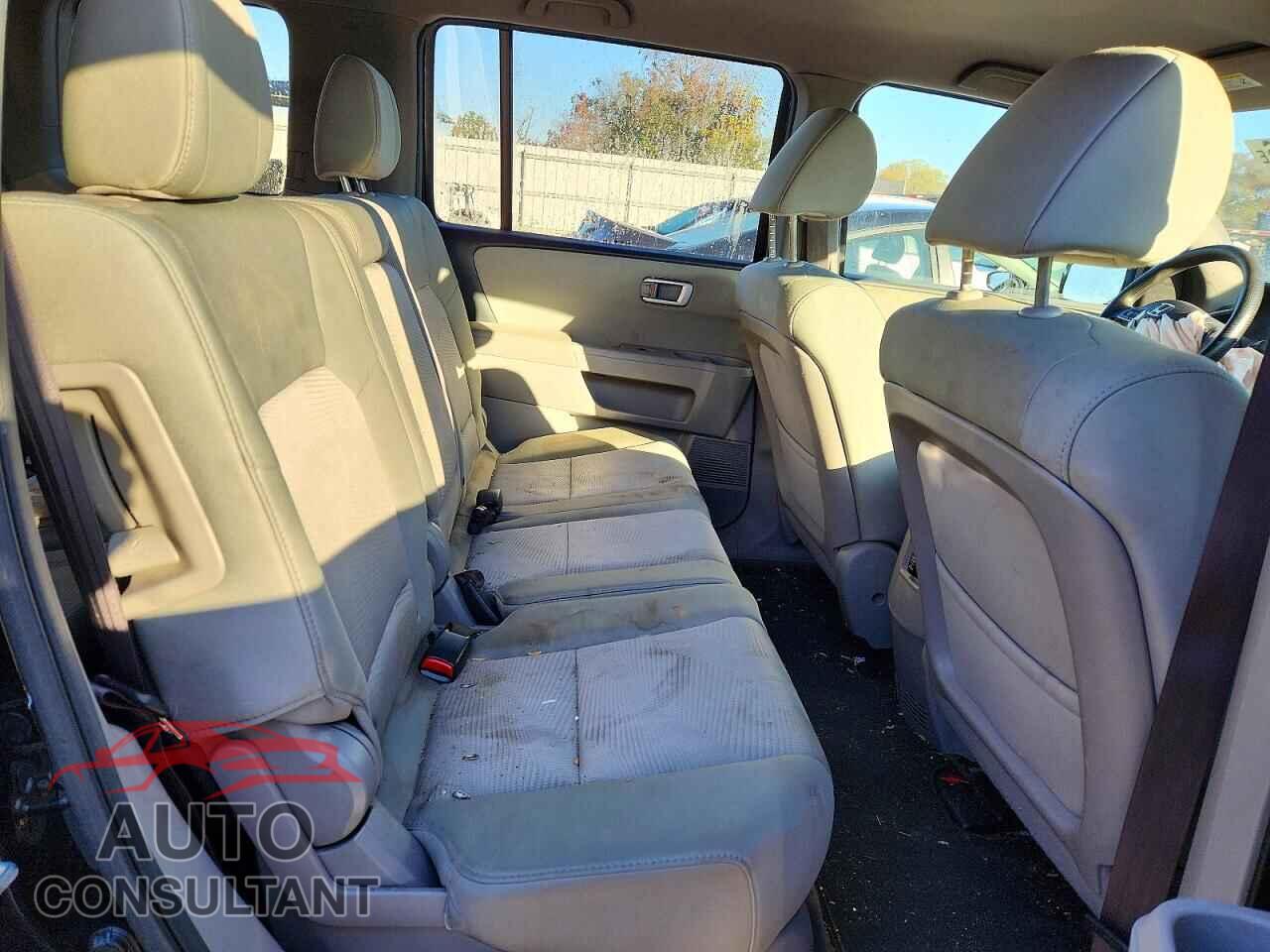HONDA PILOT 2013 - 5FNYF4H22DB068662