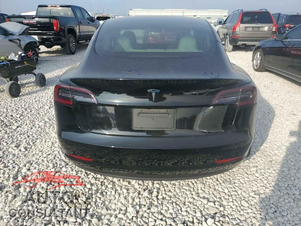 TESLA MODEL 3 2020 - 5YJ3E1EA4LF784372