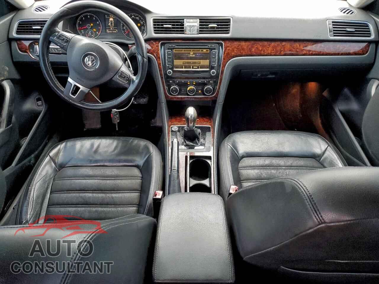 VOLKSWAGEN PASSAT 2012 - 1VWCM7A30CC094562