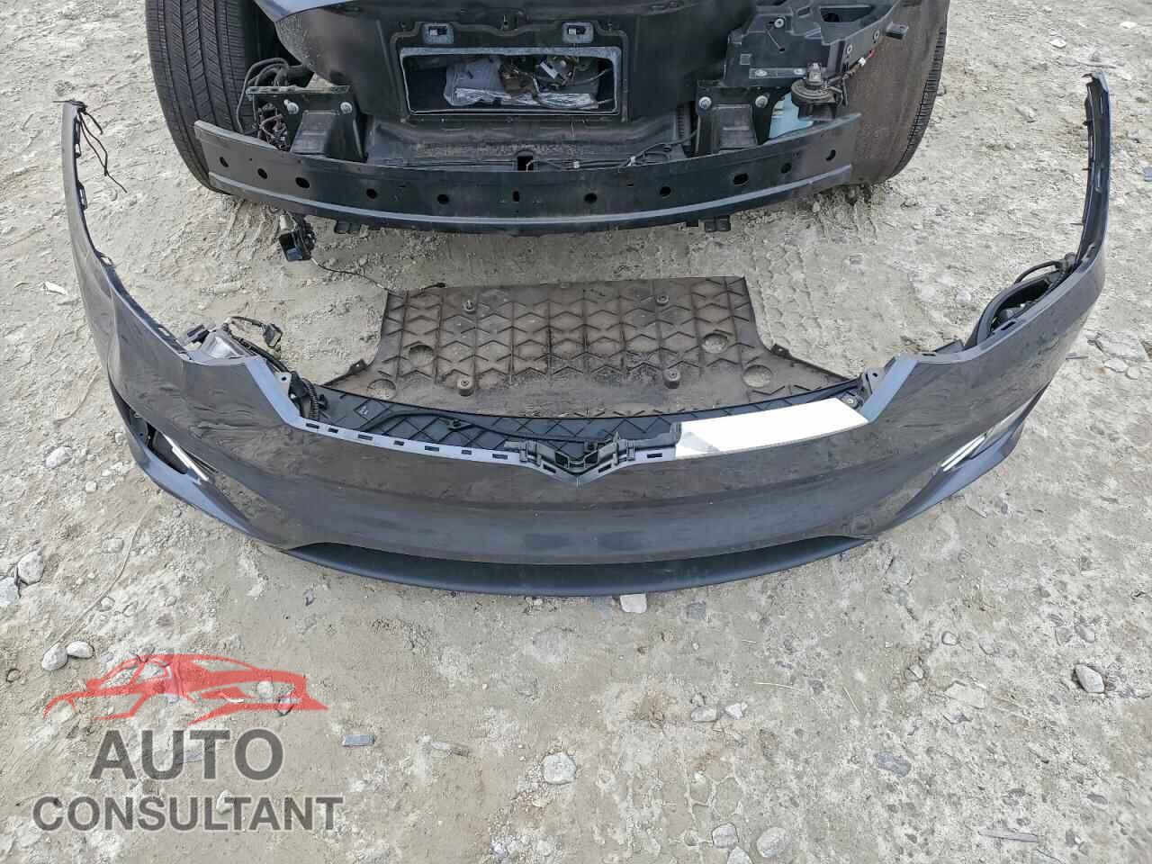 TESLA MODEL X 2017 - 5YJXCBE21HF035574