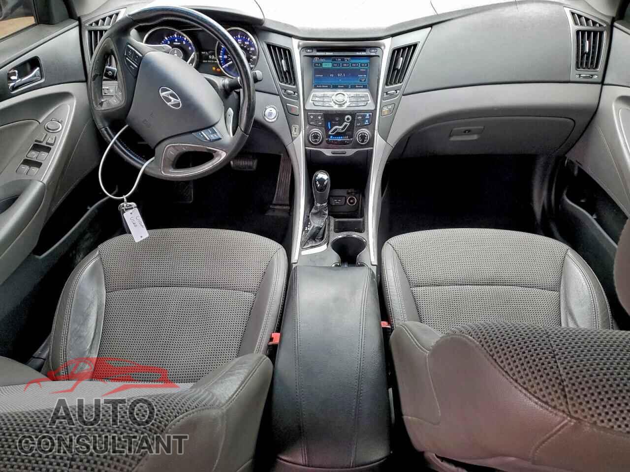 HYUNDAI SONATA 2011 - 5NPEC4AB3BH195036
