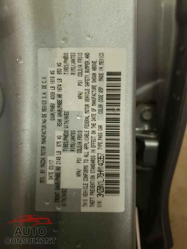 MAZDA 3 2017 - 3MZBN1L76HM140357
