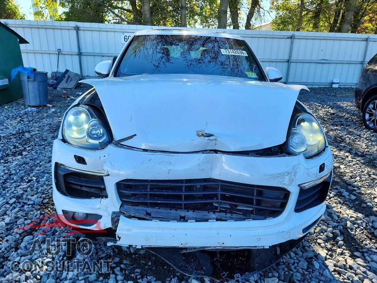 PORSCHE CAYENNE 2017 - WP1AE2A26HLA71214