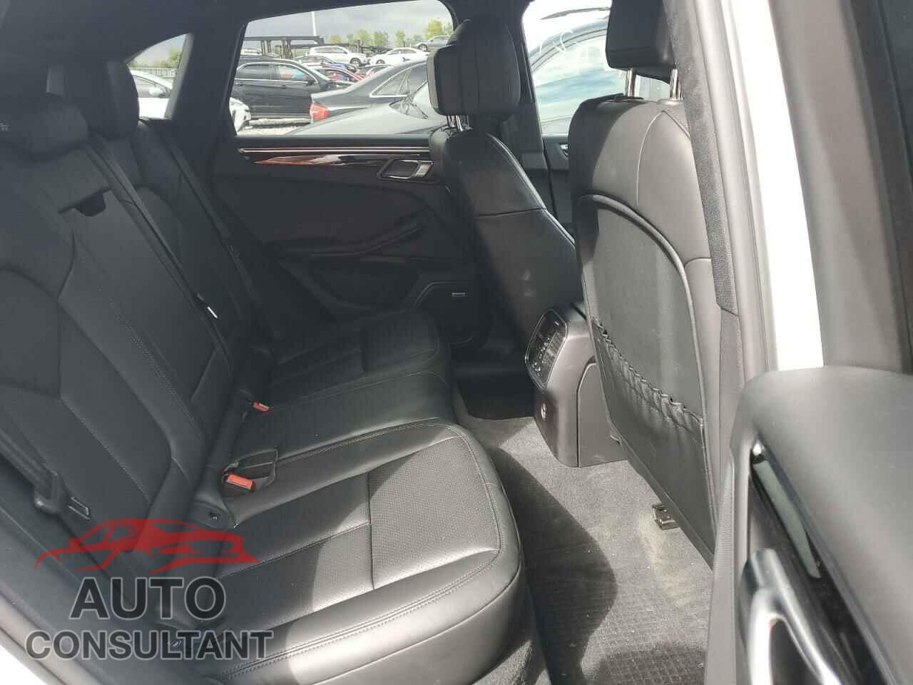PORSCHE MACAN 2022 - WP1AA2A57NLB09633